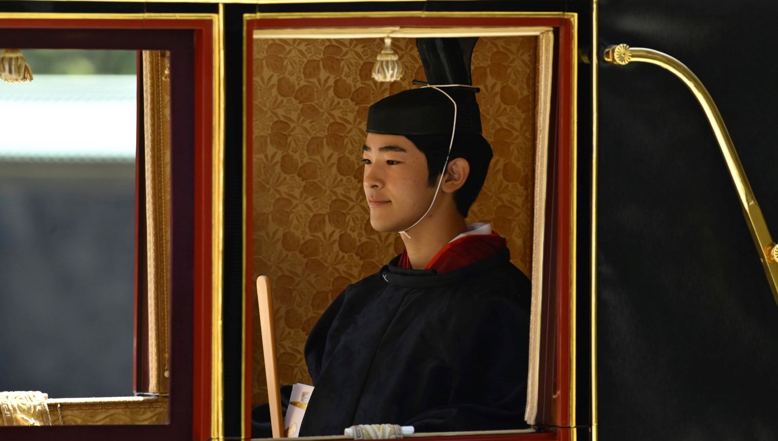 dunyanin en eski monarsisinde kriz imparatorlugun sonu olabilir lSBNf4D4