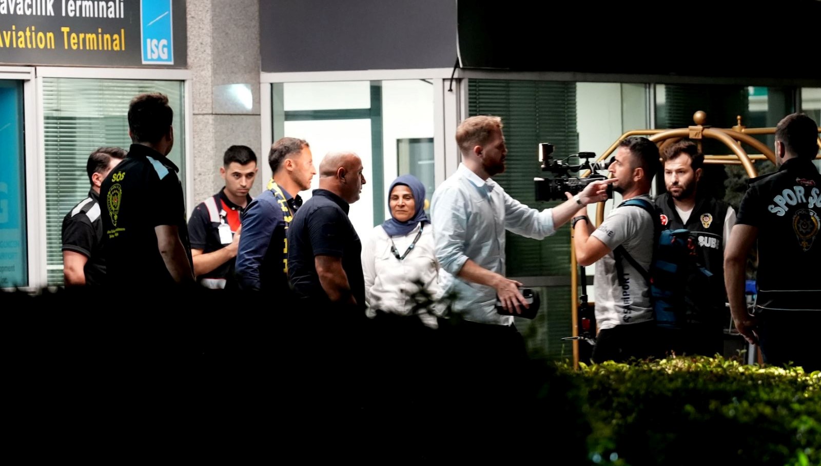 fenerbahcenin yeni teknik direktoru domenico tedesco istanbula geldi l9XnLqW3