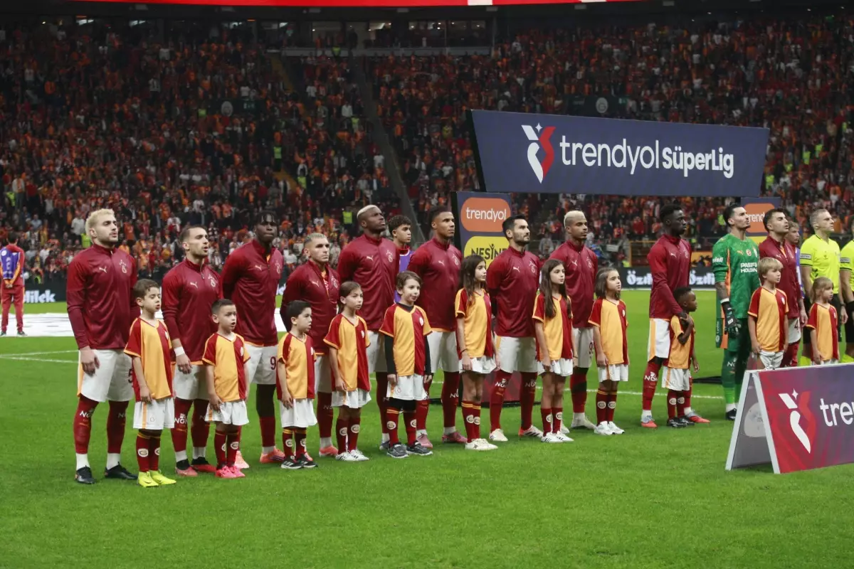 galatasaray ve besiktas derbisi beraberlikle bitti eXmnYE7s